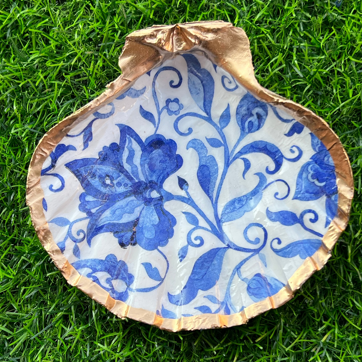 Blue Delft Trinket Shell