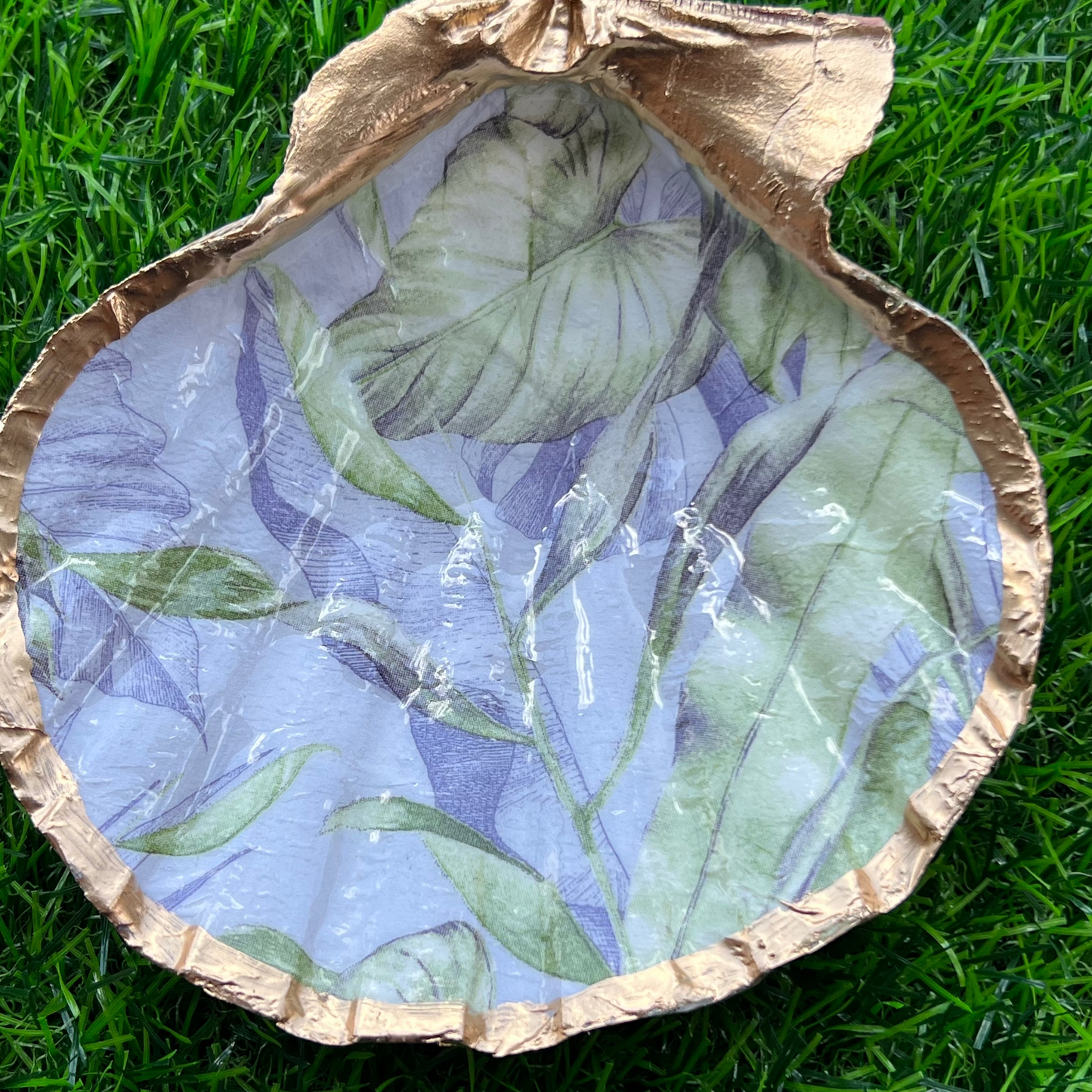 Lavender Leaves Trinket Shell