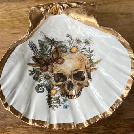 Garden Macabre Shell