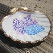 Load image into Gallery viewer, DogFish Coral Trinket Shell