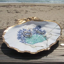 Load image into Gallery viewer, DogFish Coral Trinket Shell