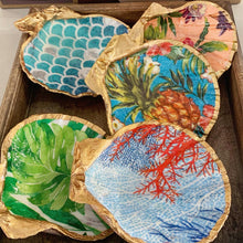 Load image into Gallery viewer, Mermaid Trinket Shell XL