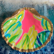 Load image into Gallery viewer, Palm Beach Trinket Shells