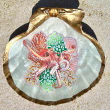 Load image into Gallery viewer, Devin Noel Design Trinket Shell