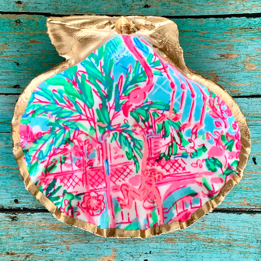 Palm Beach Preppy Gold Trim Shell – Large & XL Coastal Decor