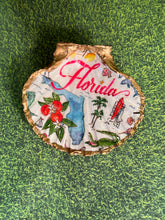 Load image into Gallery viewer, Florida Trinket Shell

